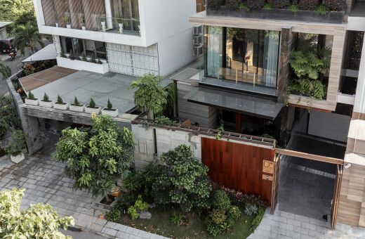 Khu rừng nhiệt đới thu nhỏ trong D'R House