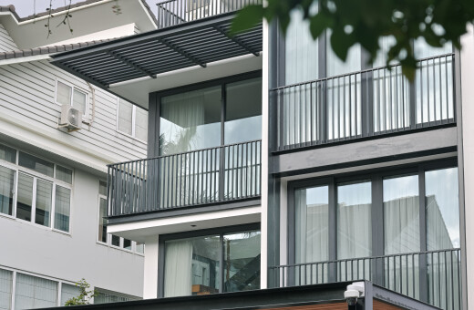 Polaris Villa - Kết hợp Nhôm Kính tinh giản trong kiến trúc tân cổ điển